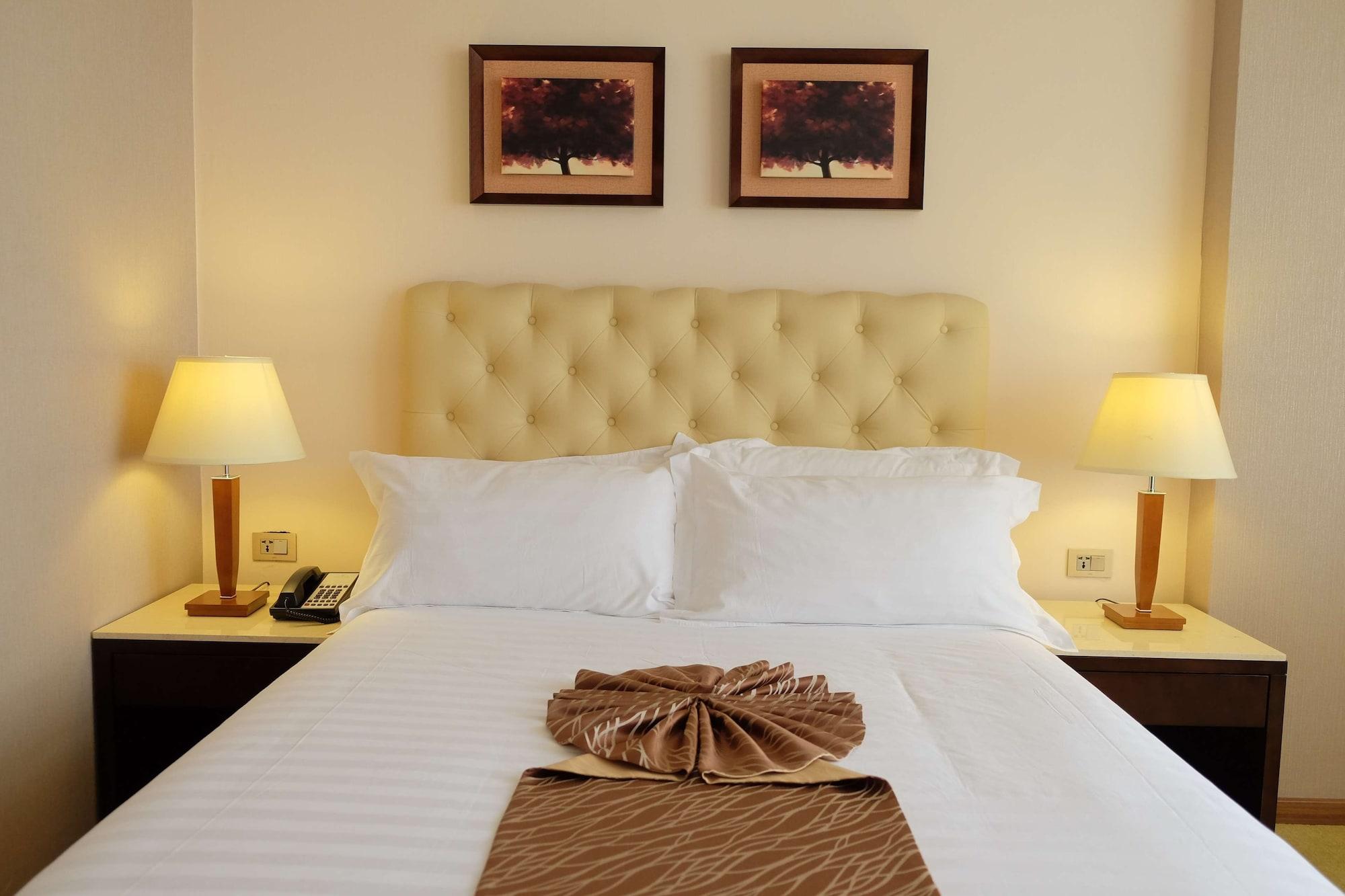 Getfam Hotel Адис Абеба Екстериор снимка
