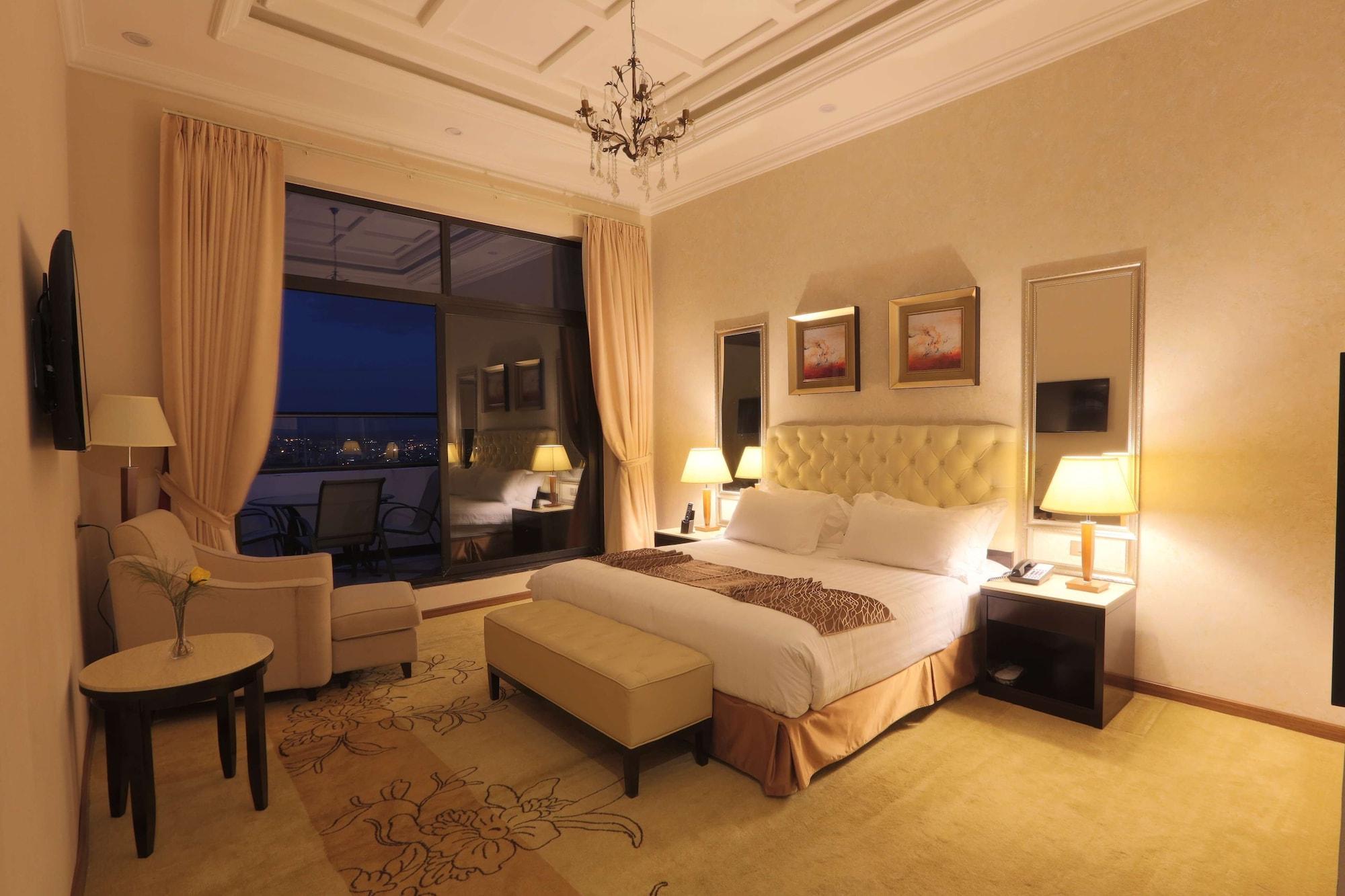 Getfam Hotel Адис Абеба Екстериор снимка