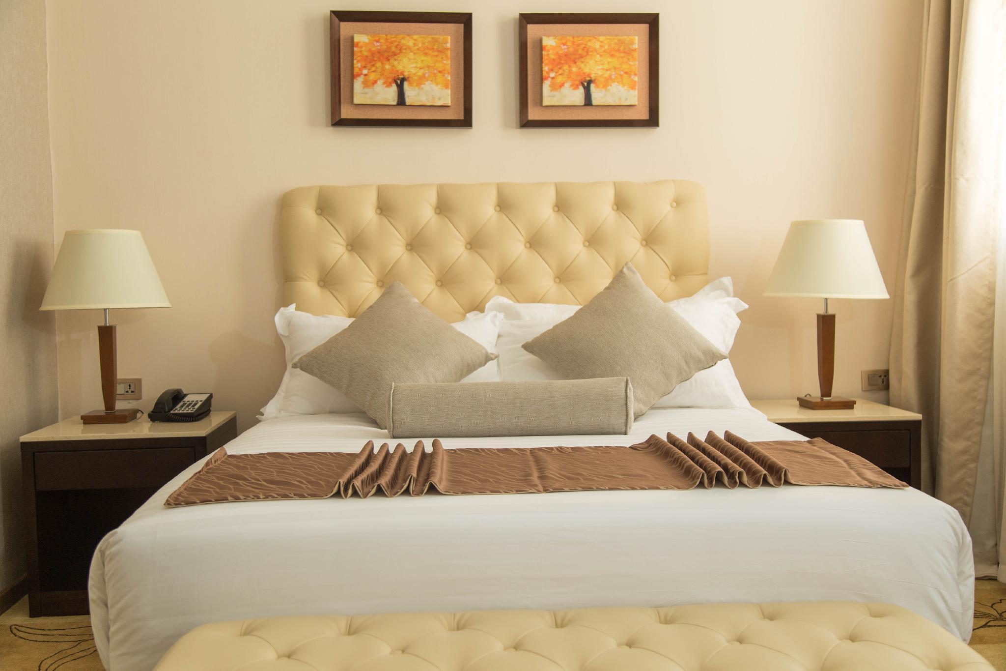 Getfam Hotel Адис Абеба Екстериор снимка